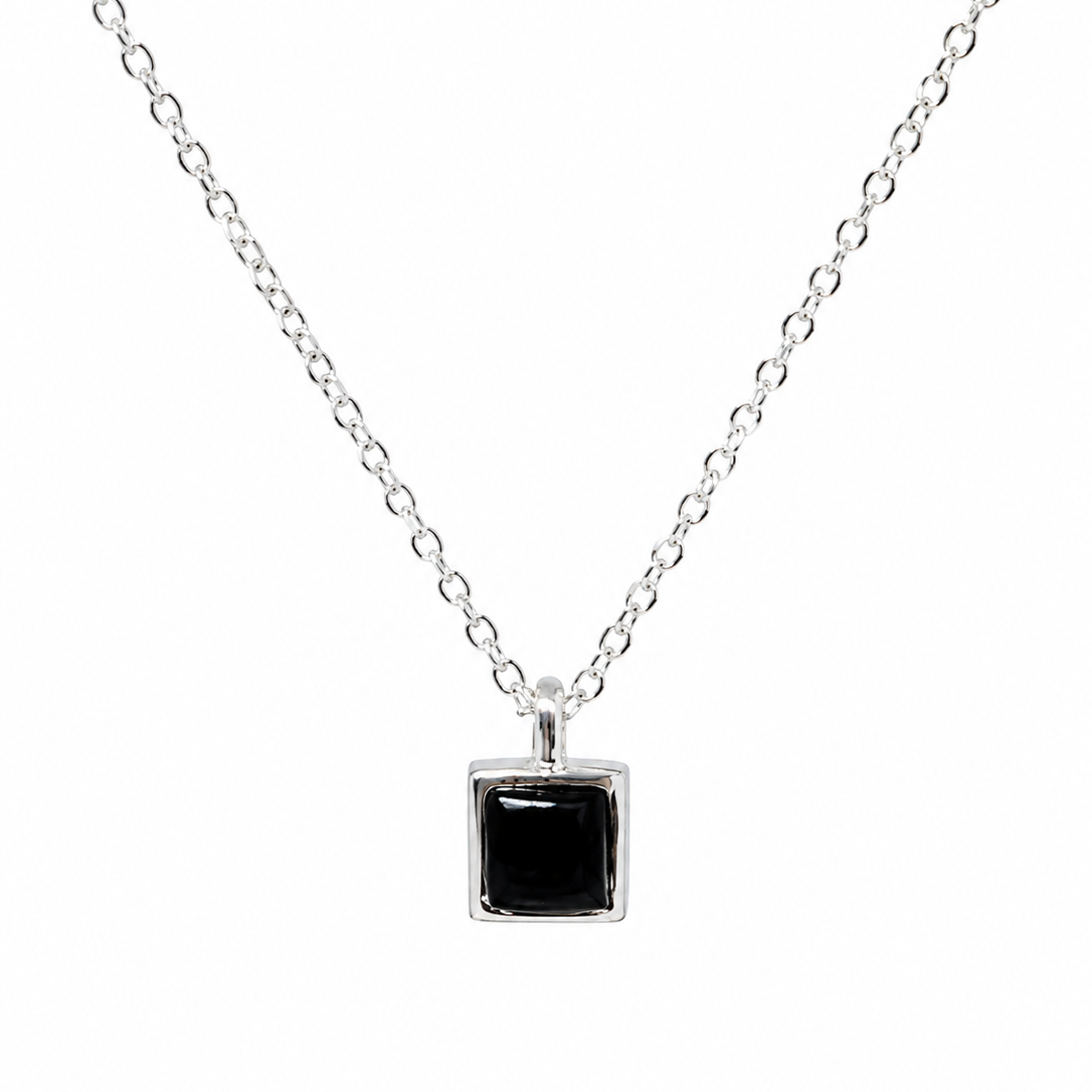 Cadena de 45 cm. Plata.925 Dije Onix y plata.925