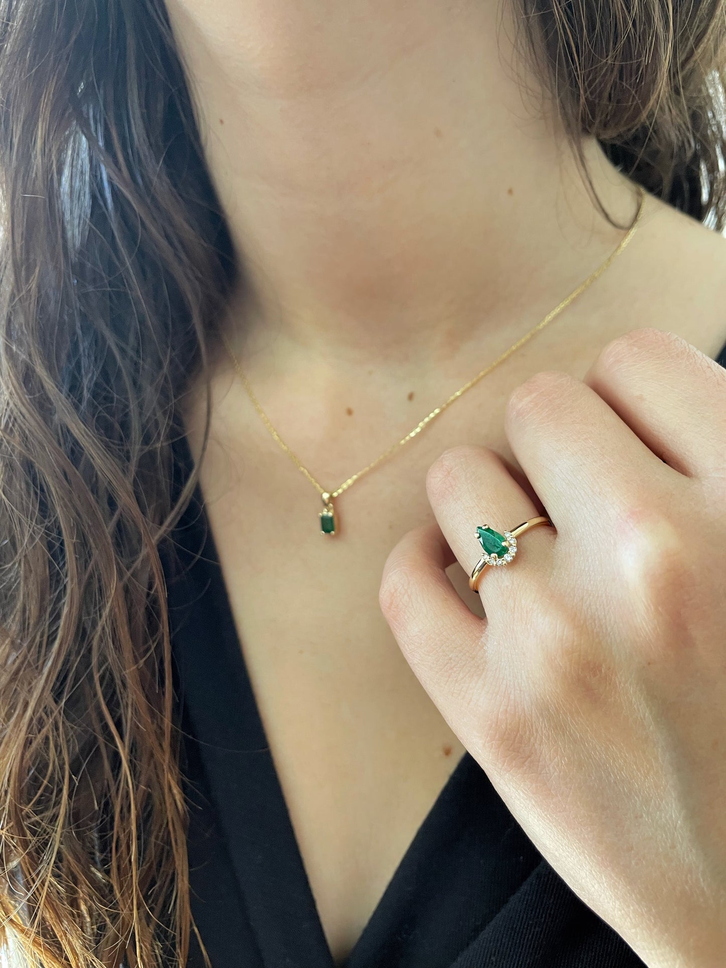 Anillo Gota Esmeralda