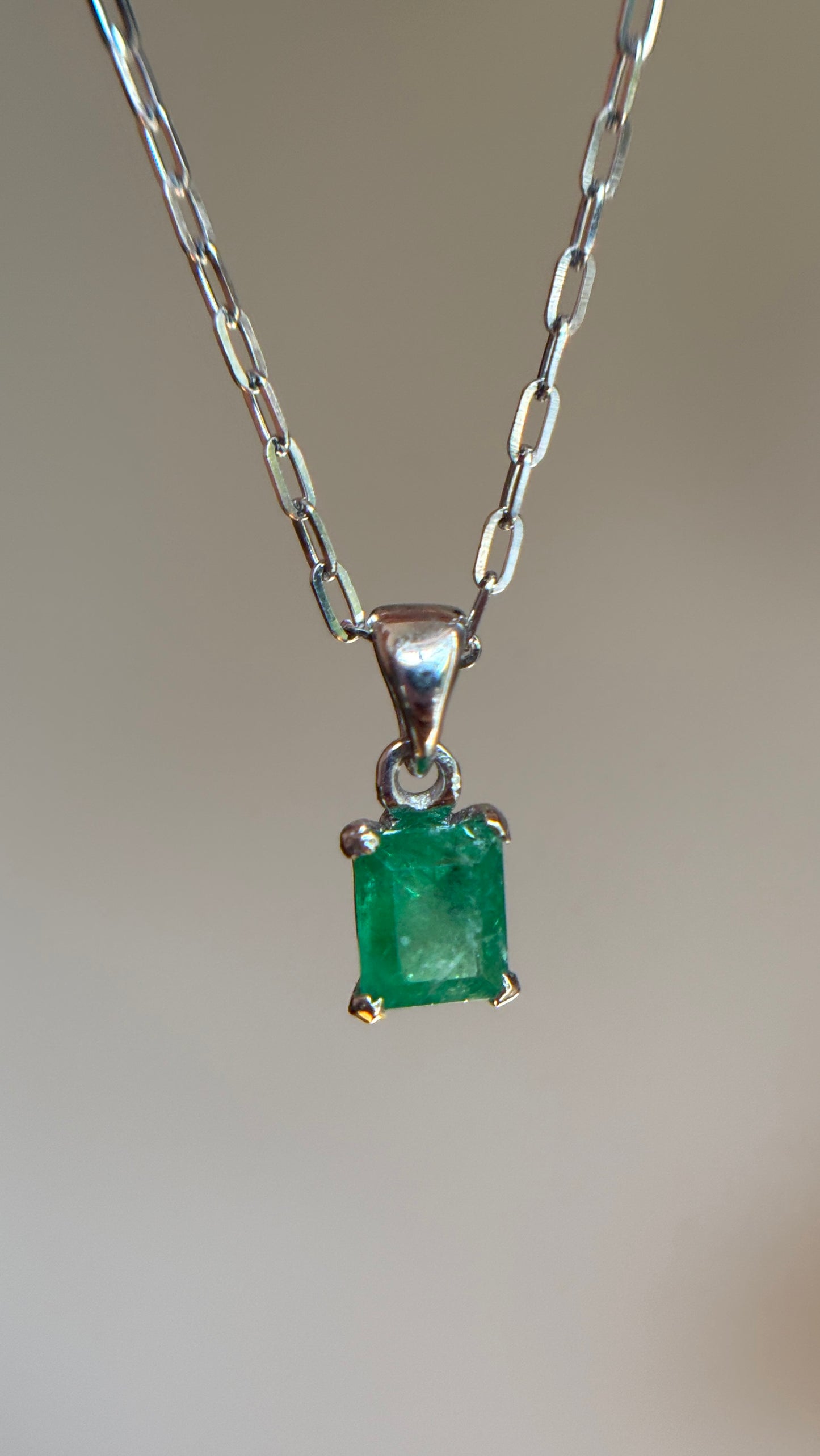 Collar Esmeralda