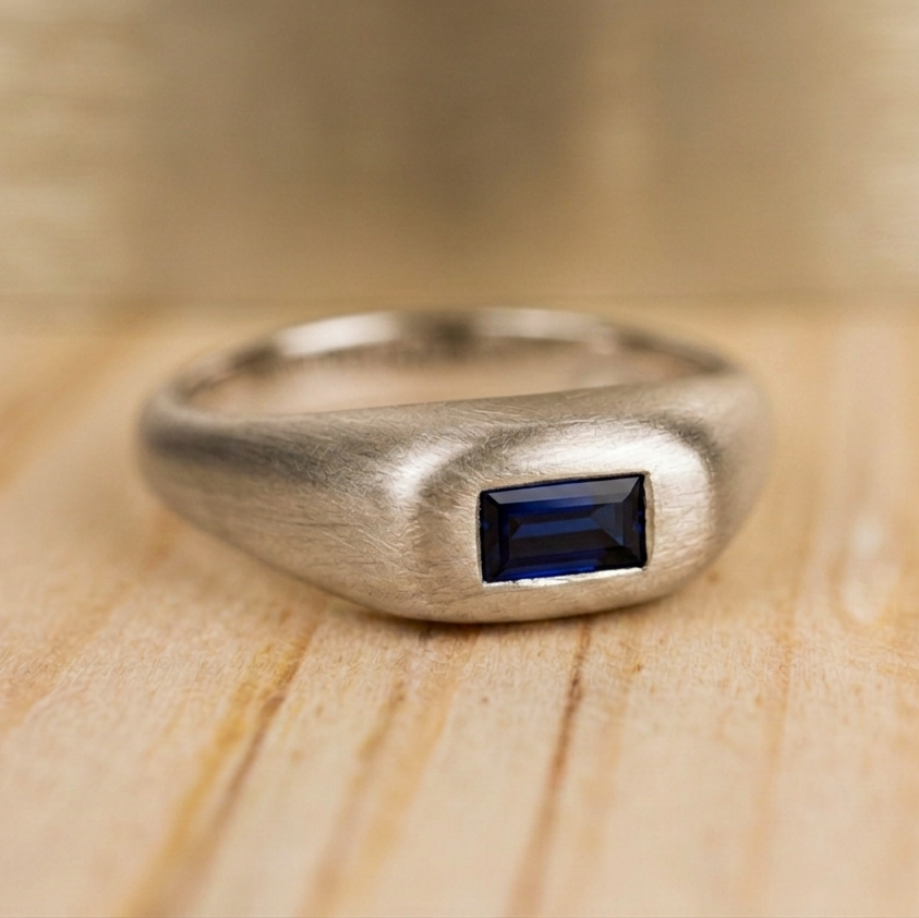 Anillo Chunky Baguette | Oro 14K con Gema Preciosa | Nécora
