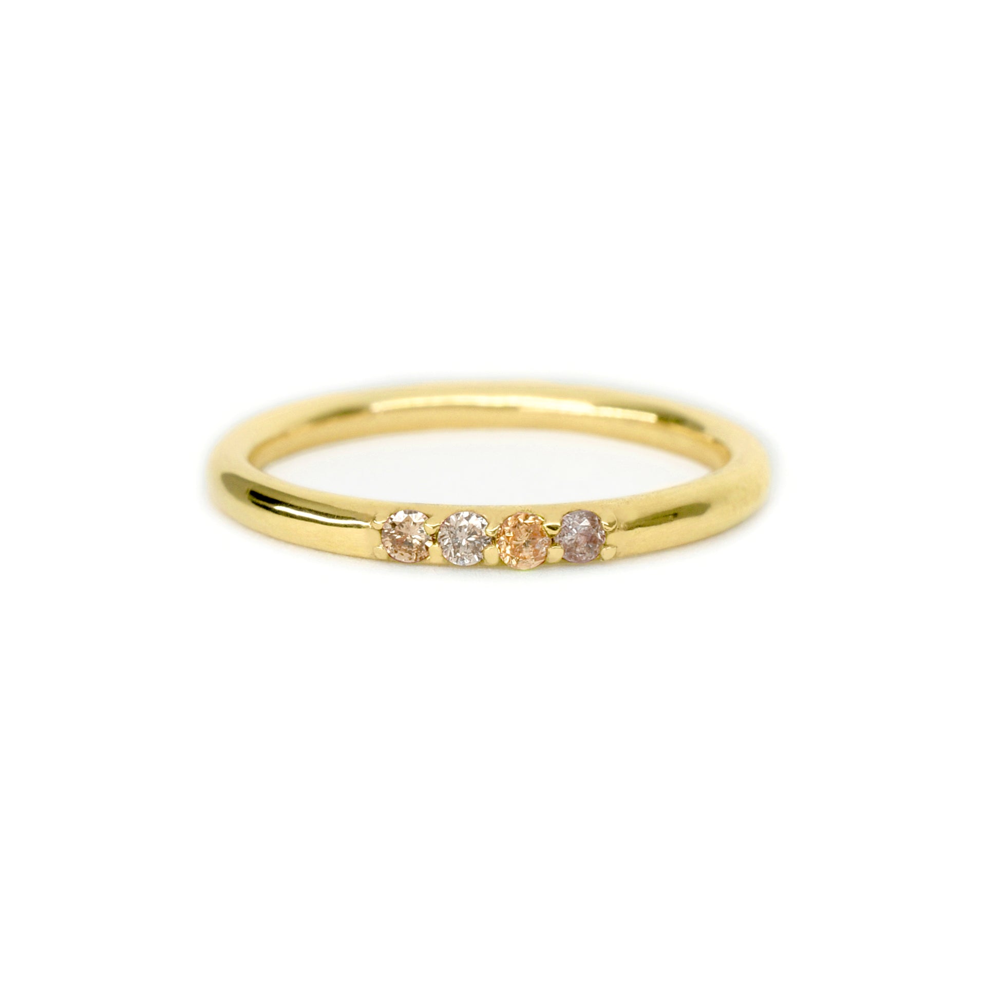 Anillo de Oro Amarillo 14K con 4 diamantes  Fancy Color