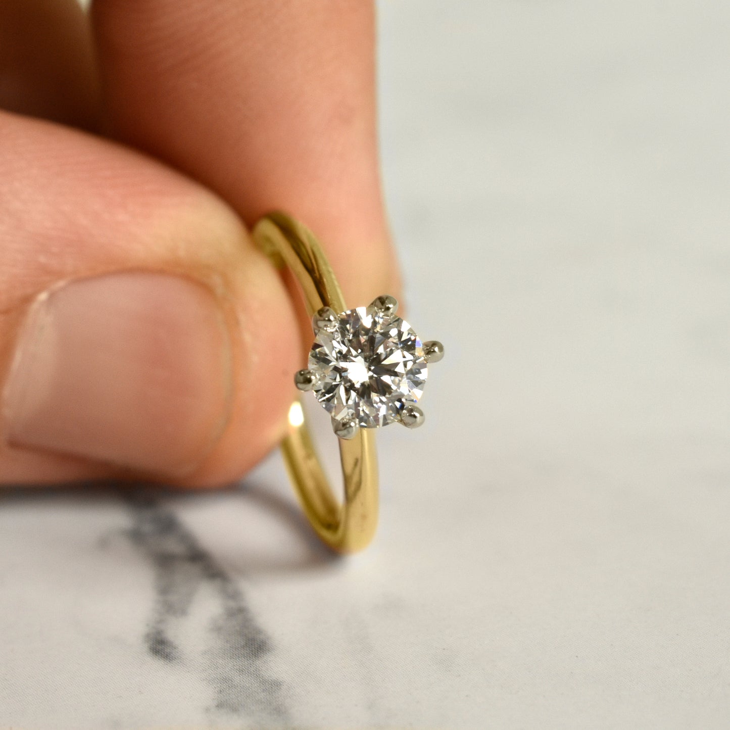 Anillo de Compromiso para Gabriela (Anticipo para empezar diseño personalizado)